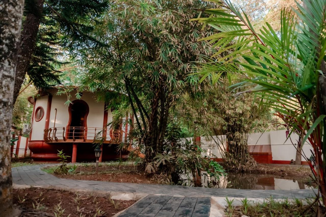 Hotel Eden Garden By Cliff Way Varkala Exterior foto